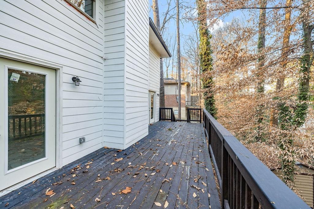2527 Skyland Trail