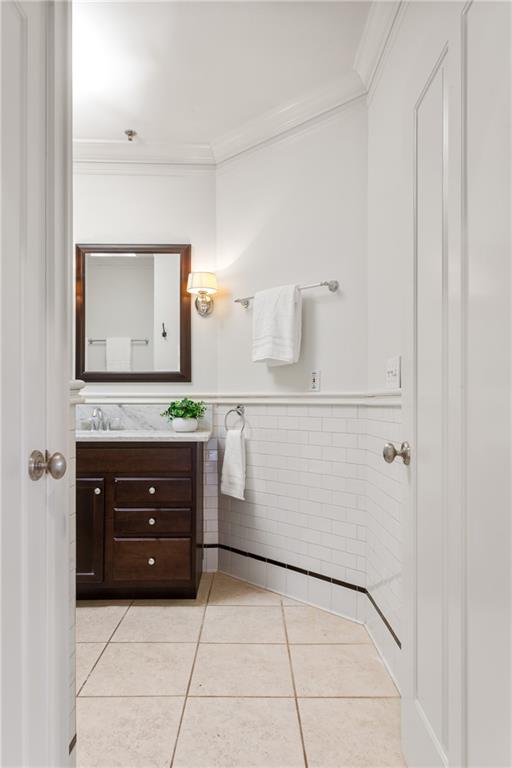 77 Peachtree Place NE Unit 411
