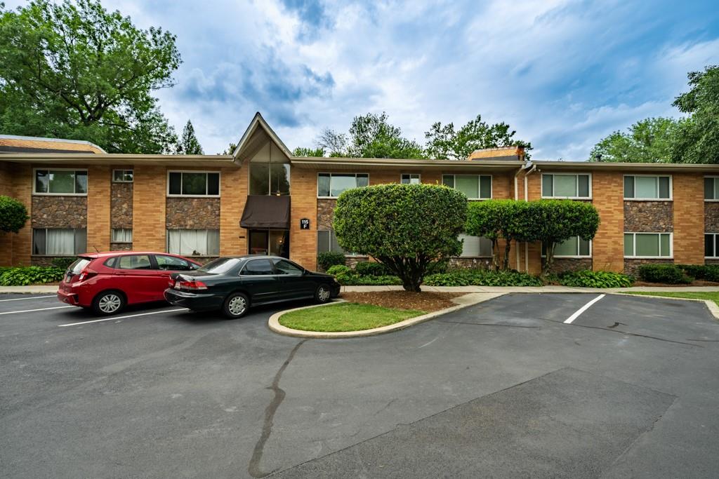 115 Biscayne Drive NW Unit F6