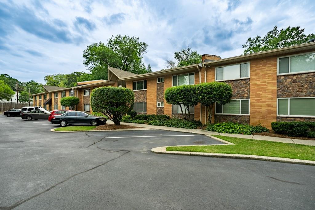 115 Biscayne Drive NW Unit F6