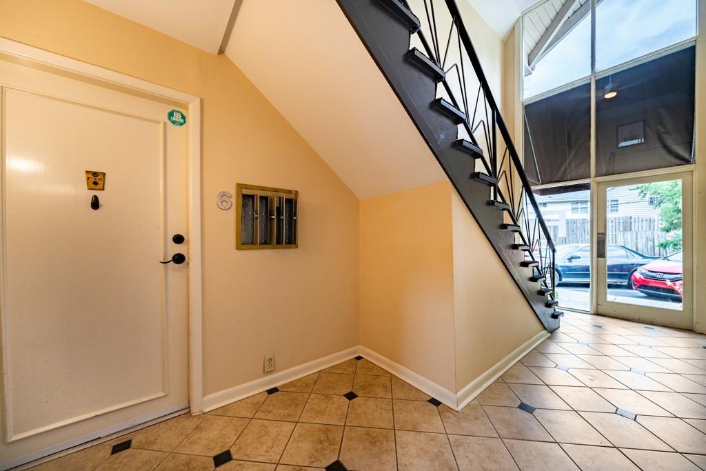 115 Biscayne Drive NW Unit F6