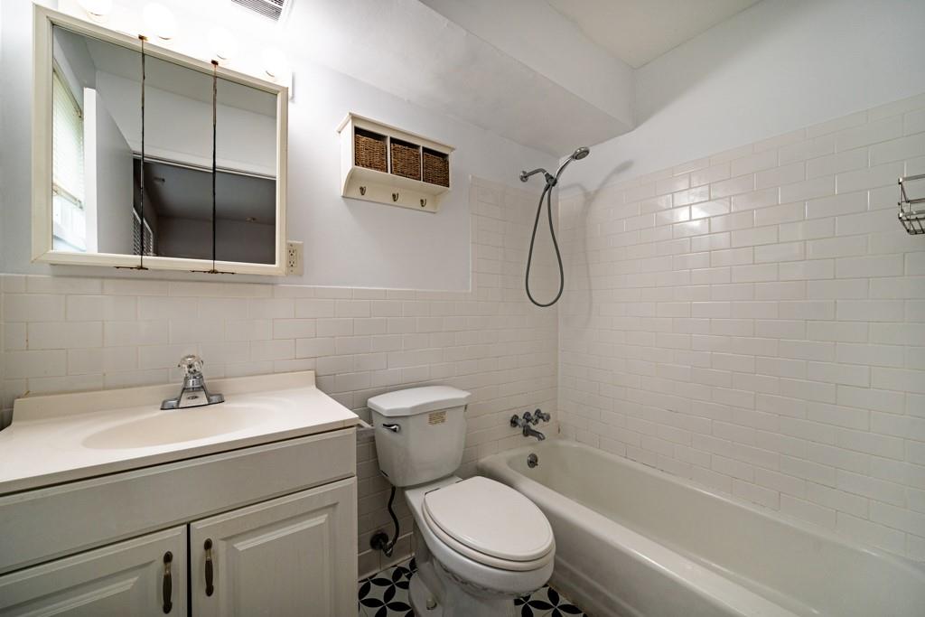 115 Biscayne Drive NW Unit F6