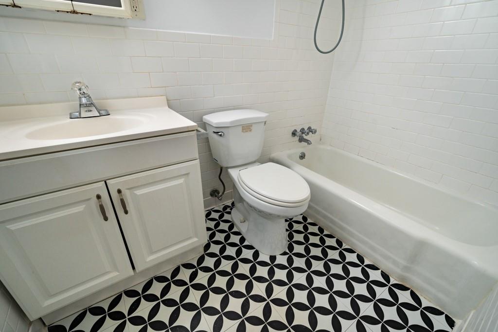 115 Biscayne Drive NW Unit F6