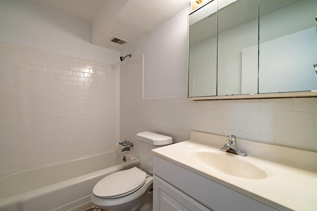 115 Biscayne Drive NW Unit F6