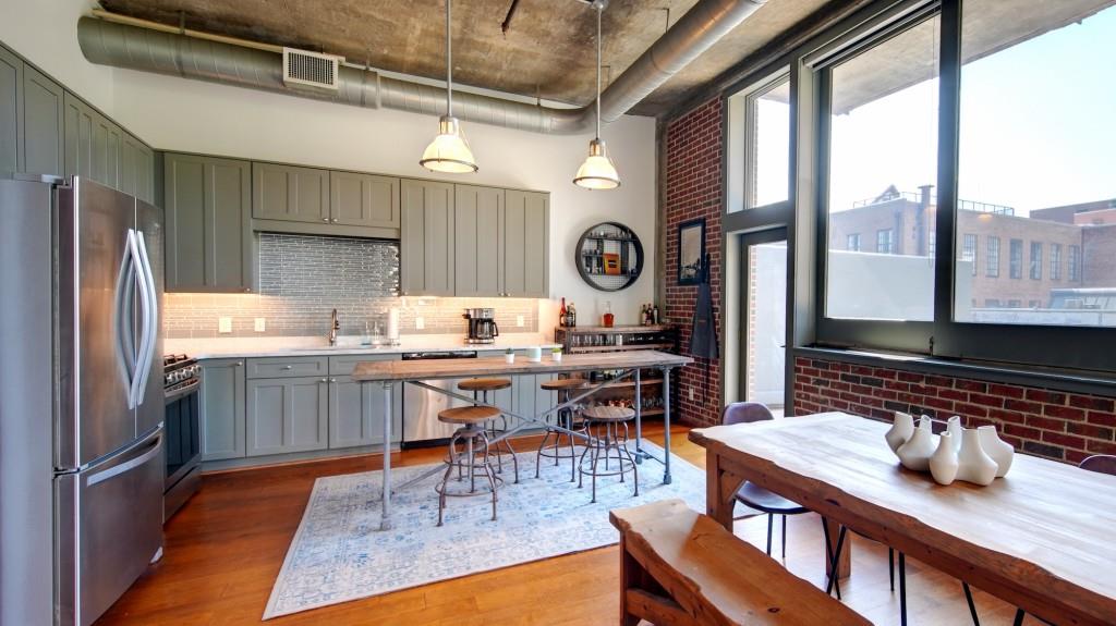 660 Glen Iris Drive Unit 201