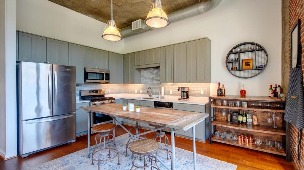 660 Glen Iris Drive Unit 201