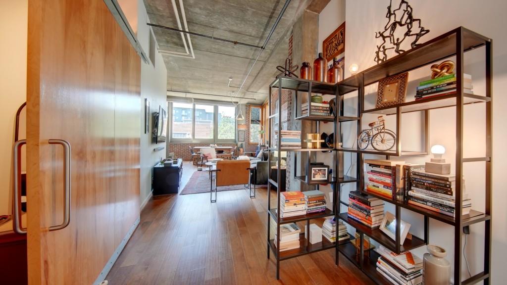 660 Glen Iris Drive Unit 201