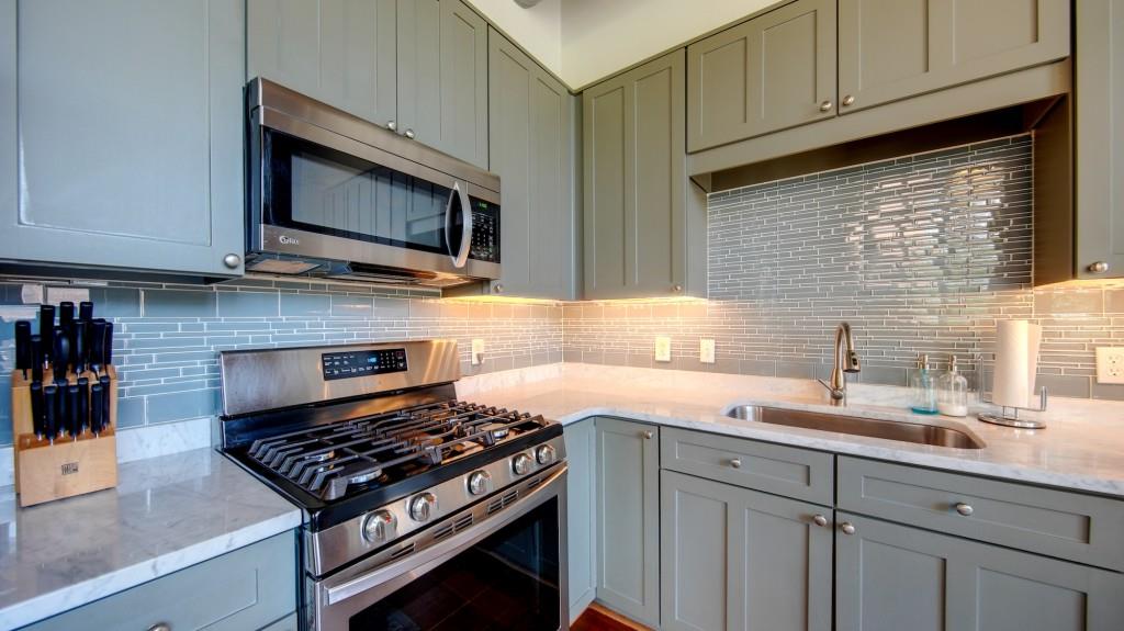 660 Glen Iris Drive Unit 201