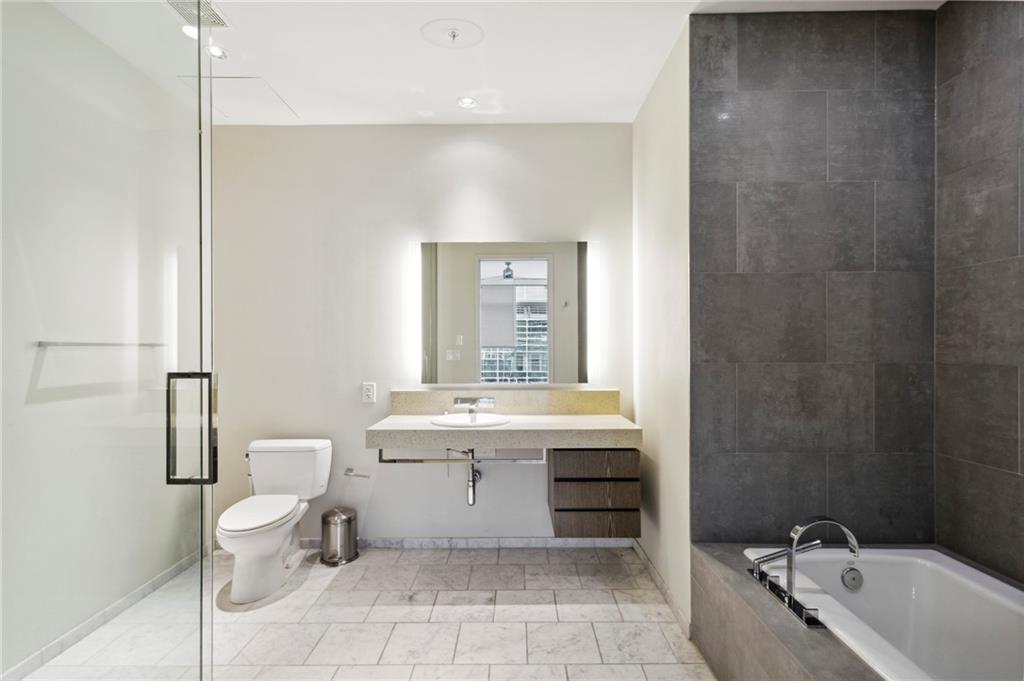 45 Ivan Allen Jr Boulevard Unit 1703