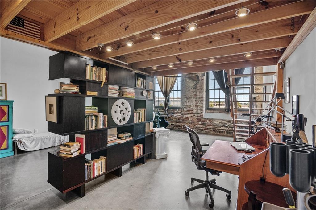 170 Boulevard SE Unit H319