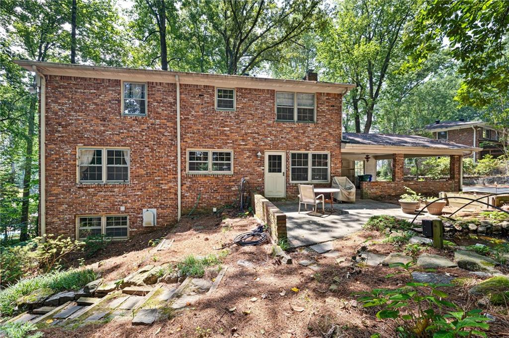 2452 Circlewood Road NE