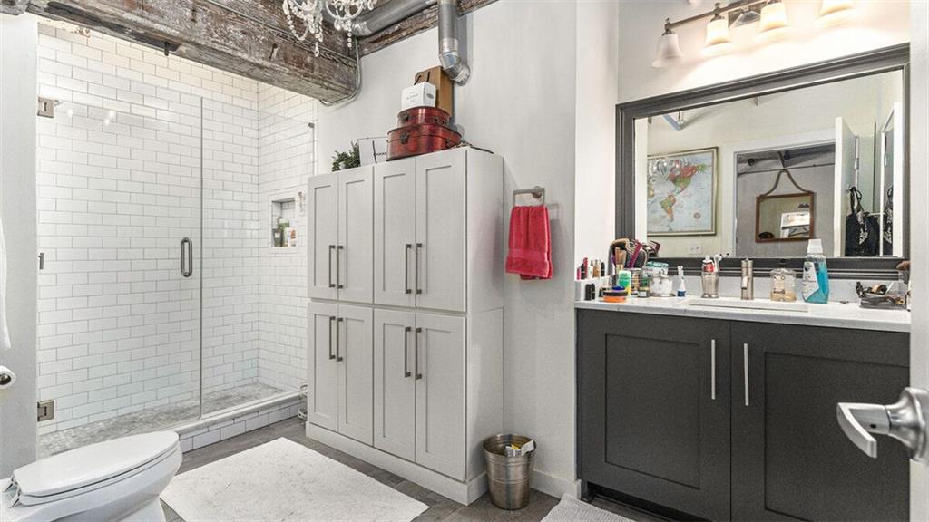 170 BOULEVARD SE Unit E105