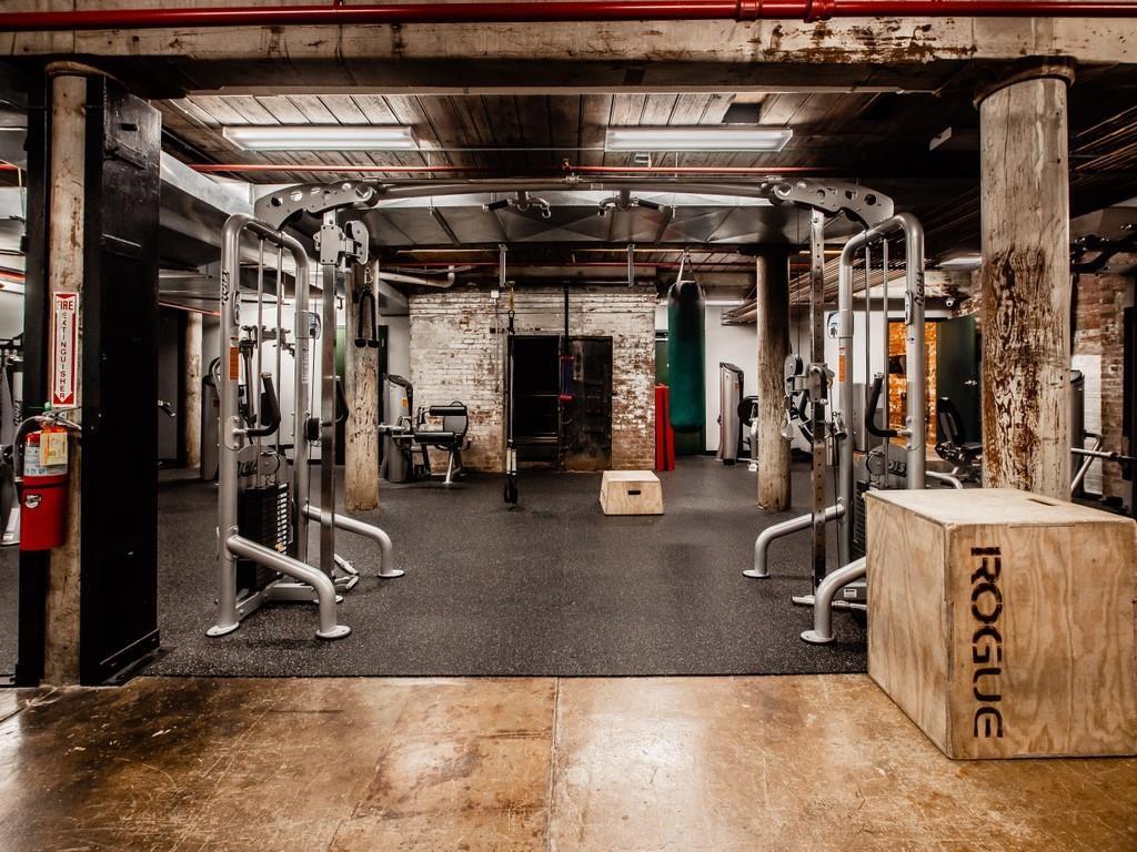 170 BOULEVARD SE Unit E105