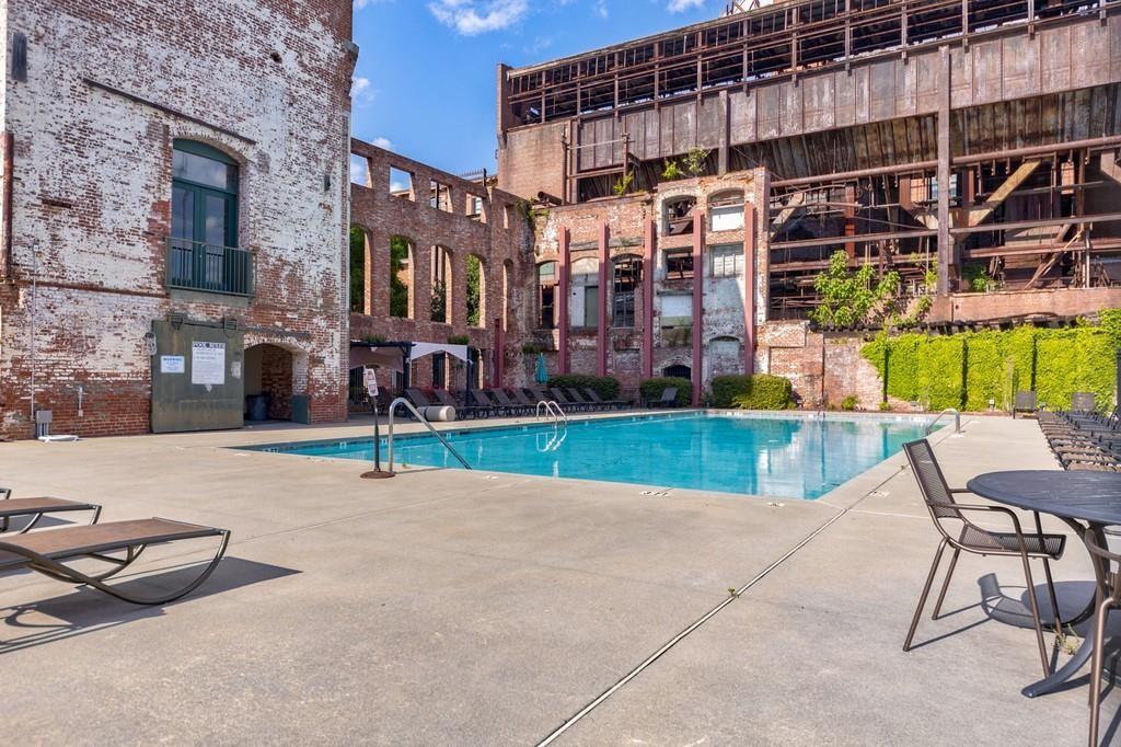 170 BOULEVARD SE Unit E105