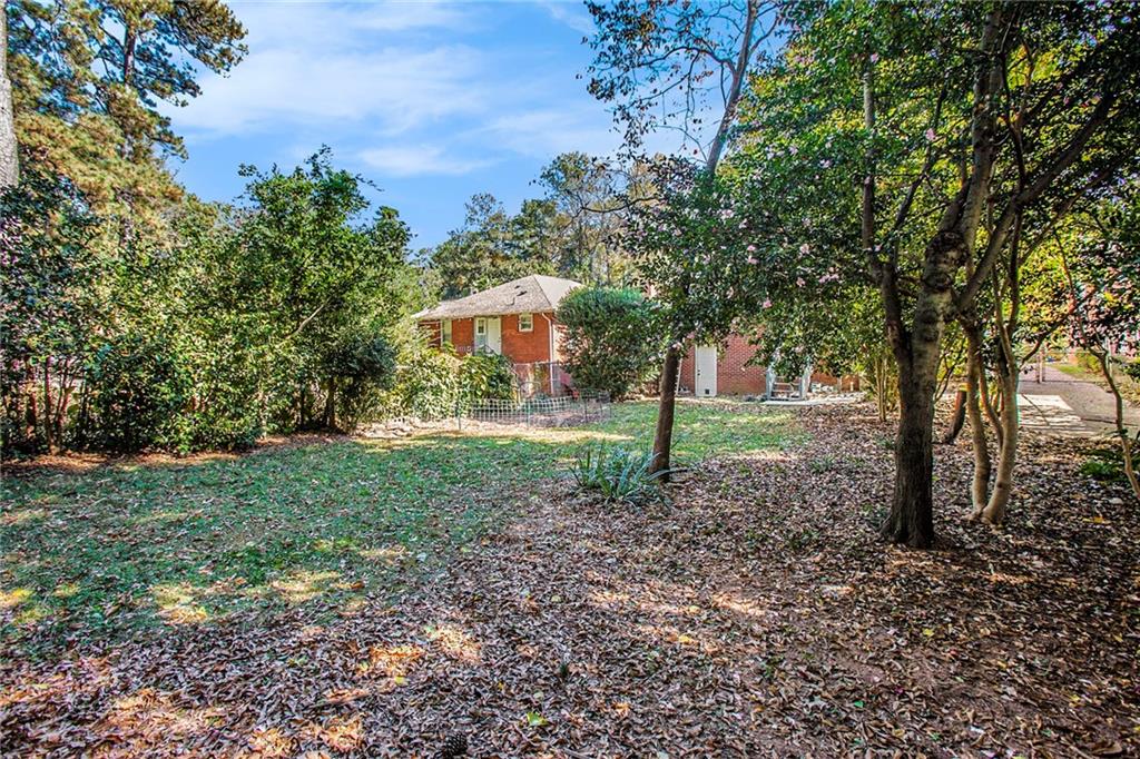140 Ponce De Leon Court