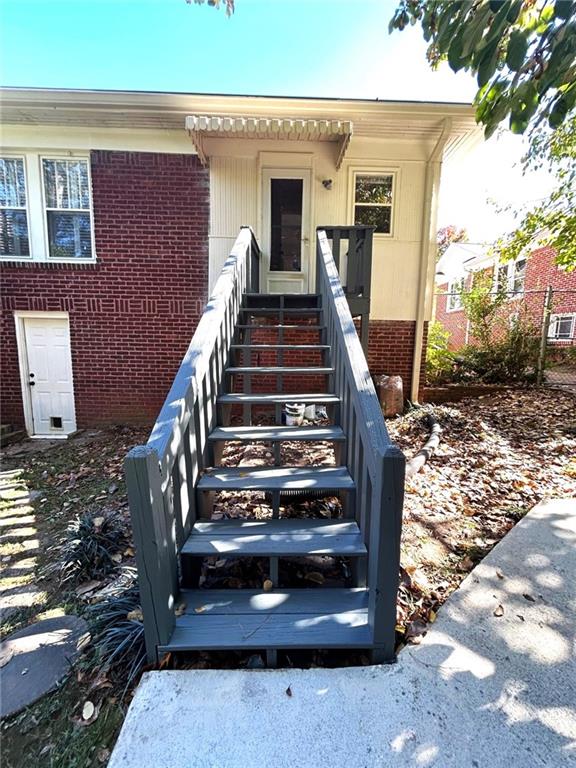 140 Ponce De Leon Court