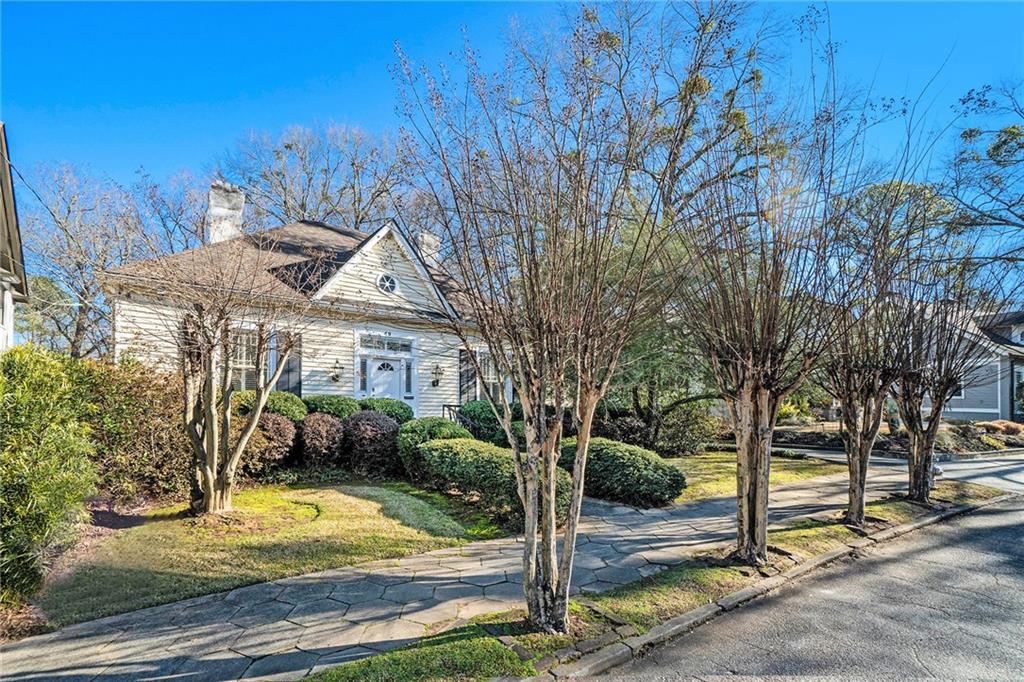 49 Avery Drive
