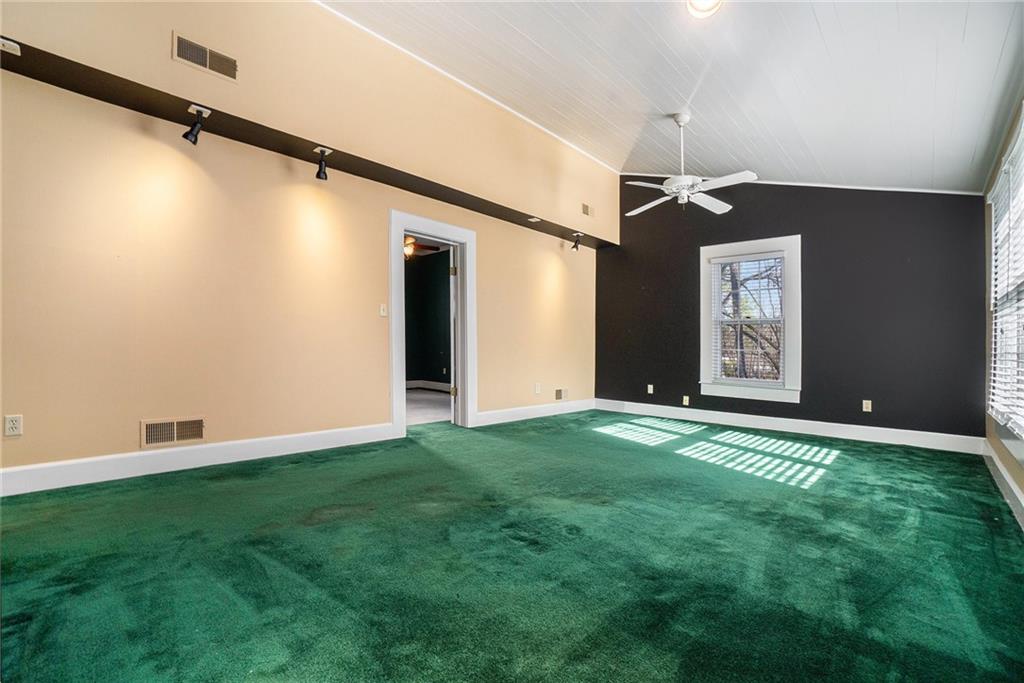 49 Avery Drive