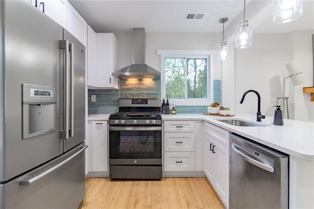 2077 W Flat Shoals Terrace