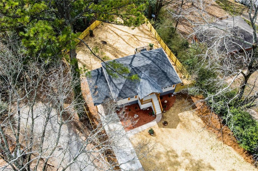 2077 W Flat Shoals Terrace