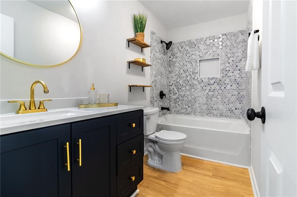 2077 W Flat Shoals Terrace