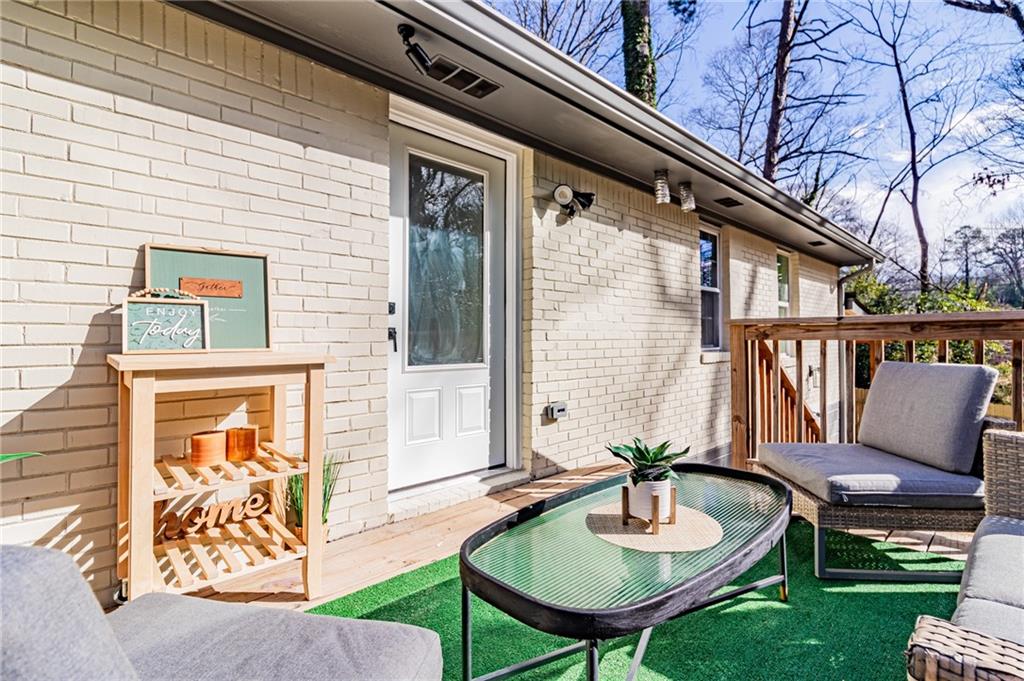 2077 W Flat Shoals Terrace
