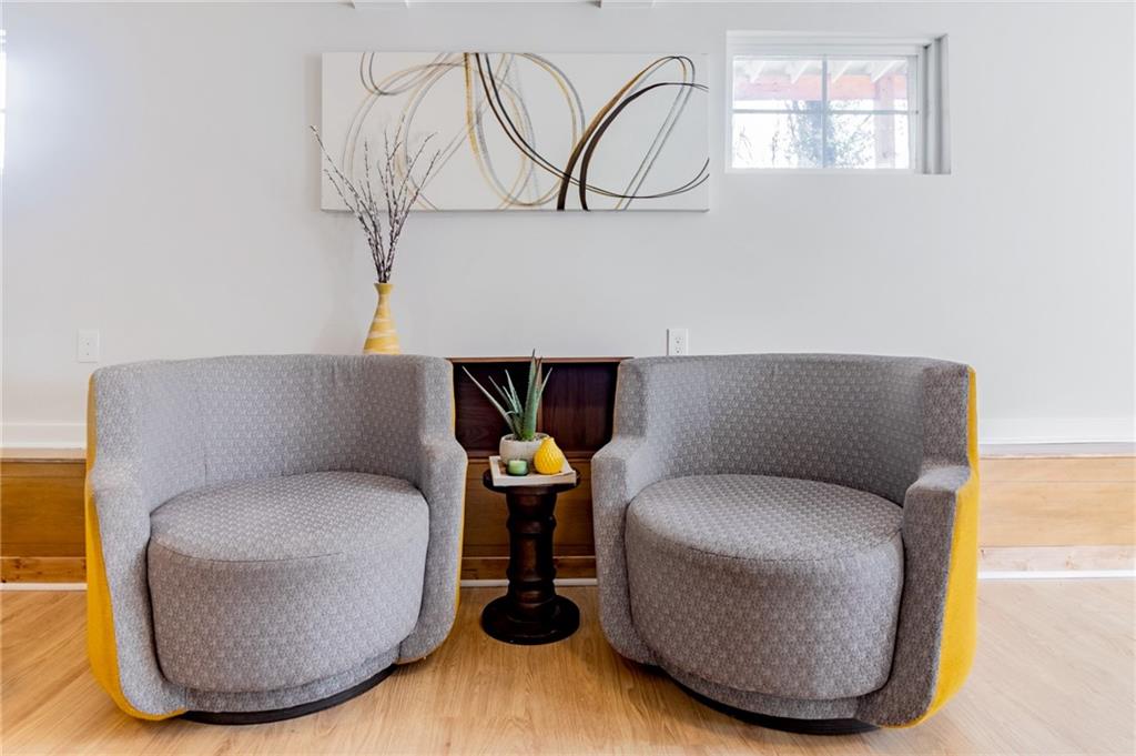 2077 W Flat Shoals Terrace