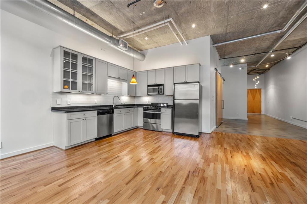 660 Glen Iris Drive NE Unit 207