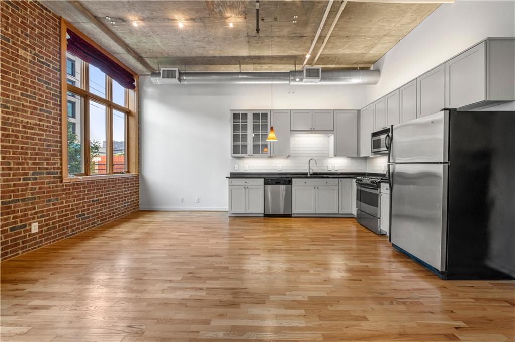 660 Glen Iris Drive NE Unit 207