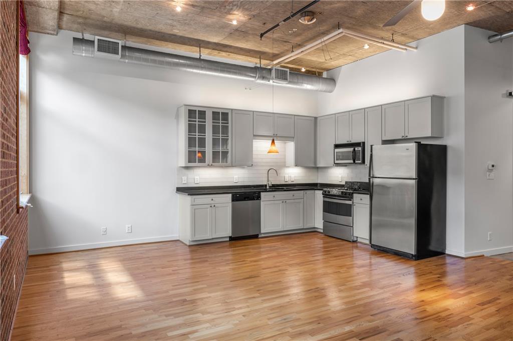 660 Glen Iris Drive NE Unit 207