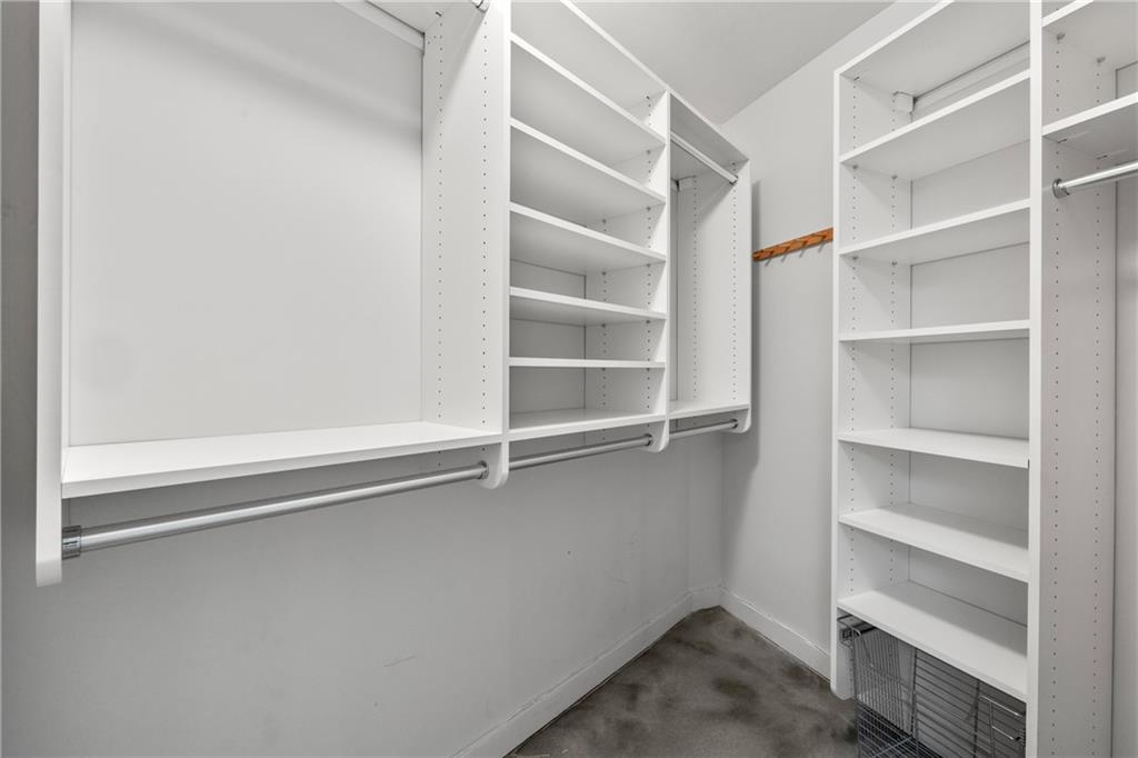 660 Glen Iris Drive NE Unit 207