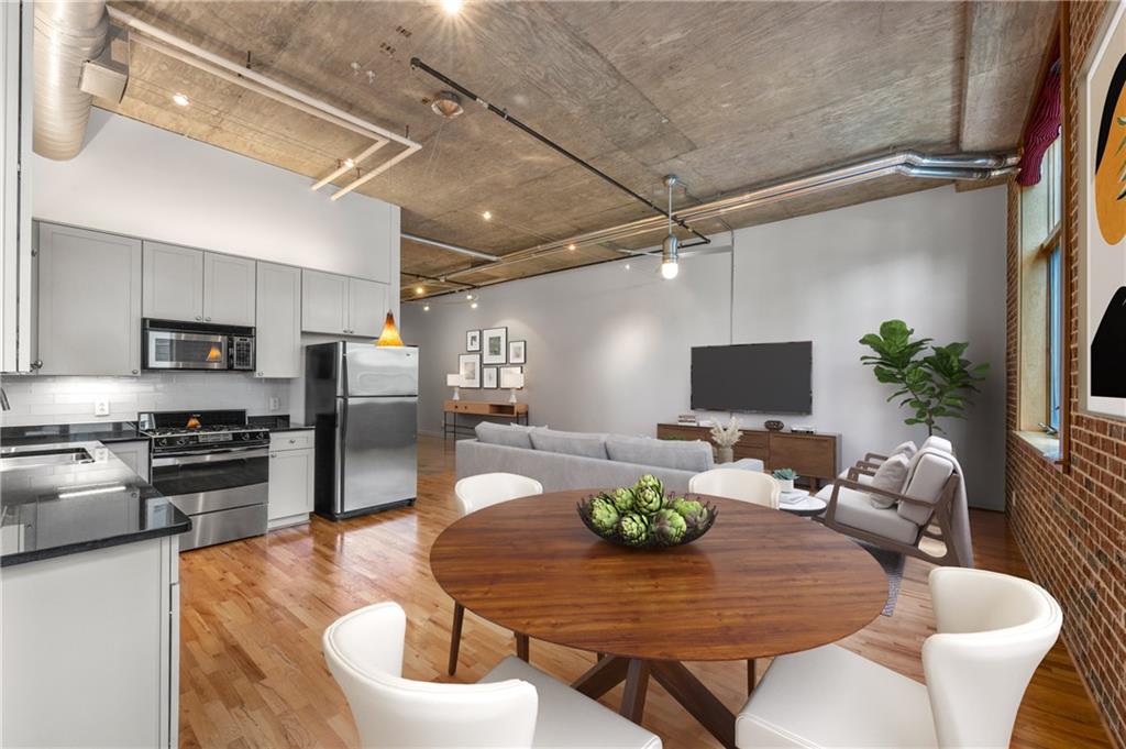 660 Glen Iris Drive NE Unit 207