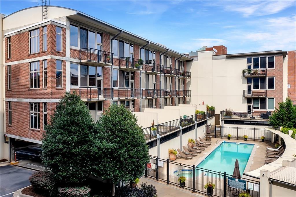 660 Glen Iris Drive NE Unit 207