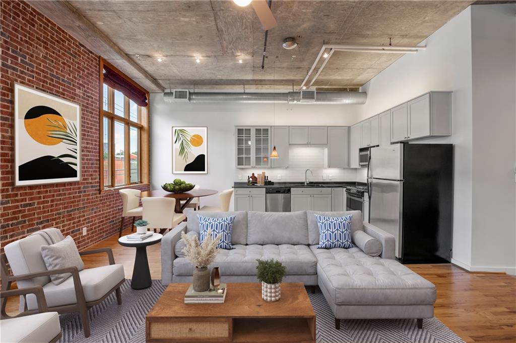 660 Glen Iris Drive NE Unit 207