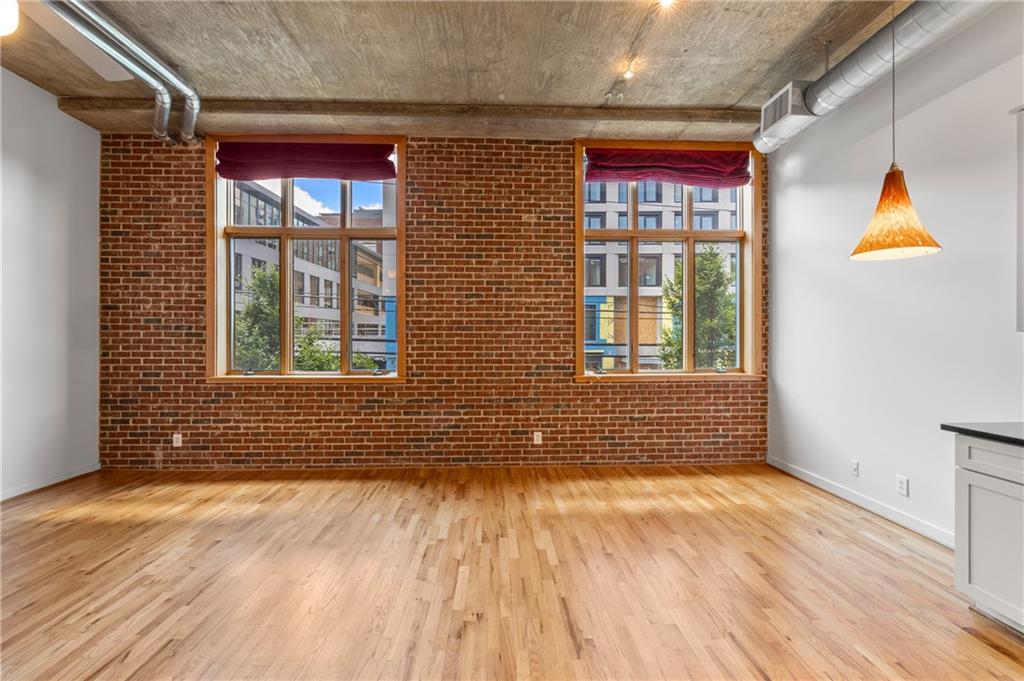 660 Glen Iris Drive NE Unit 207