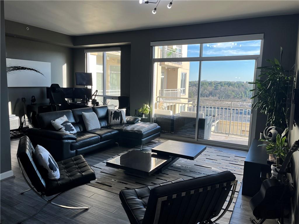 711 COSMOPOLITAN Drive NE Unit 716