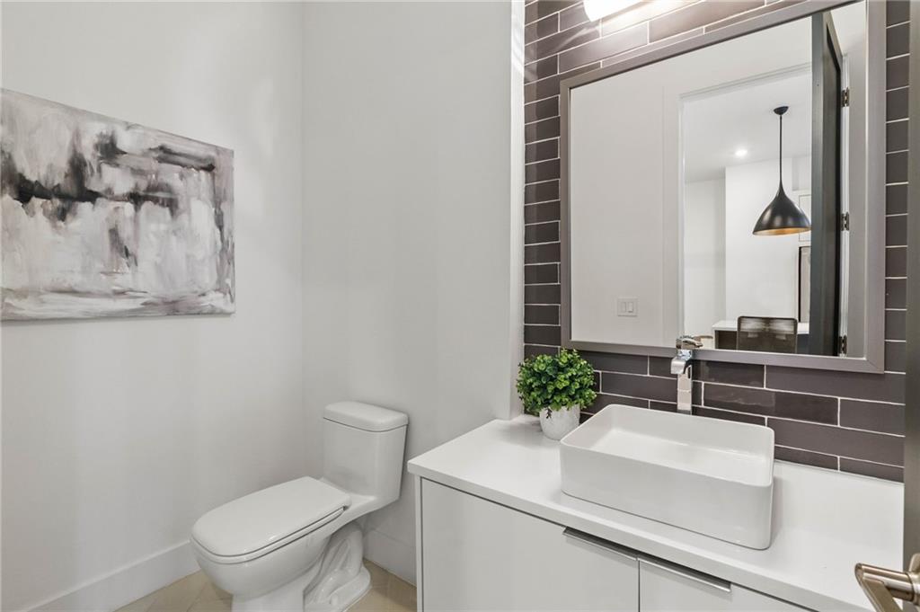 910 Ponce De Leon Avenue NE Unit 3