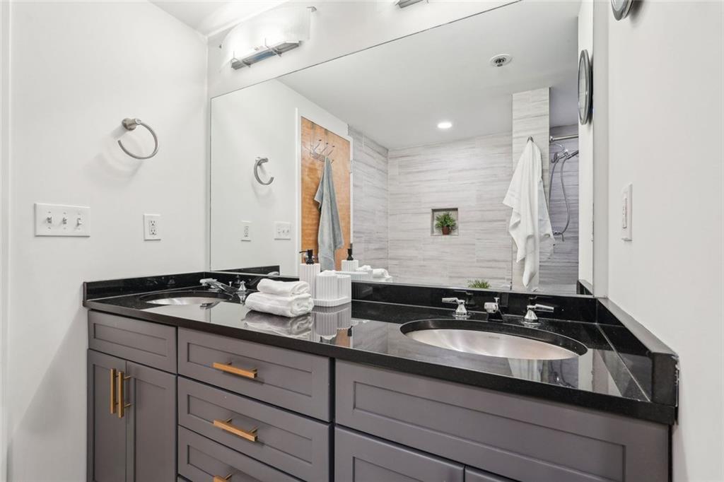 640 Glen Iris Drive NE Unit 609