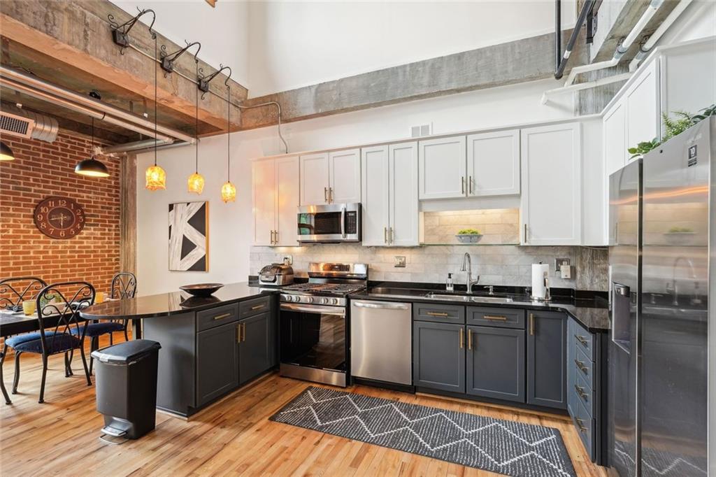 640 Glen Iris Drive NE Unit 609