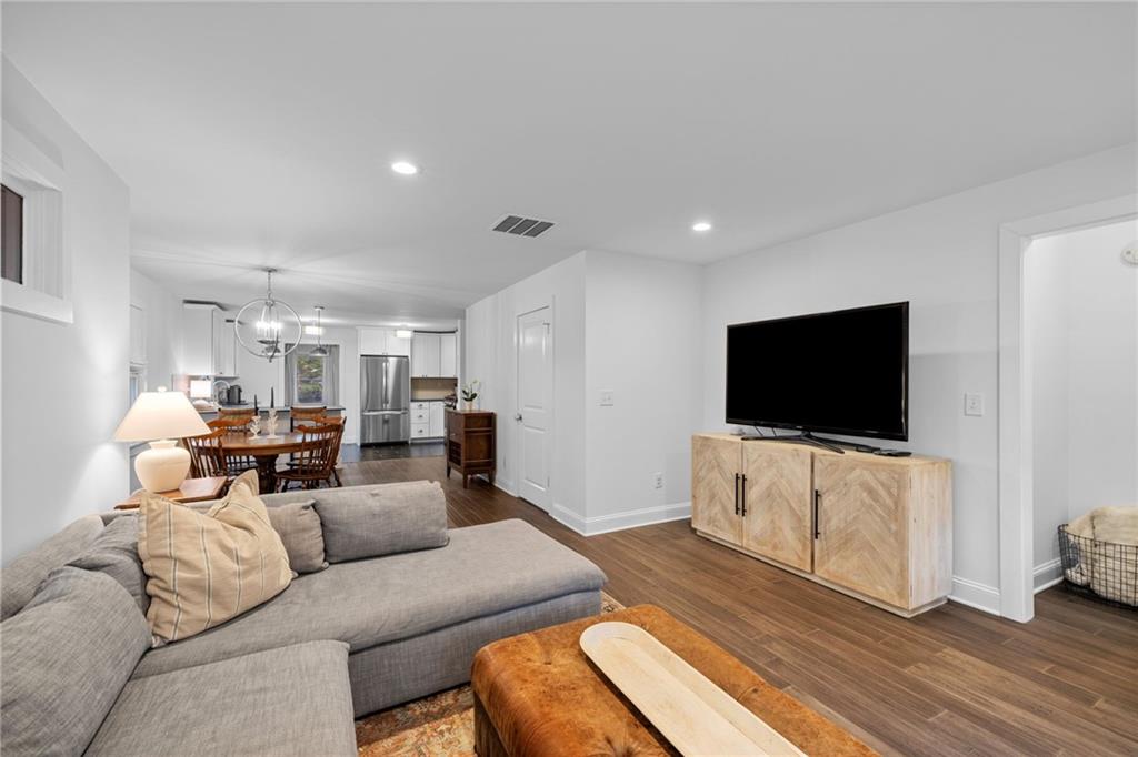 1450 Walker Street SE