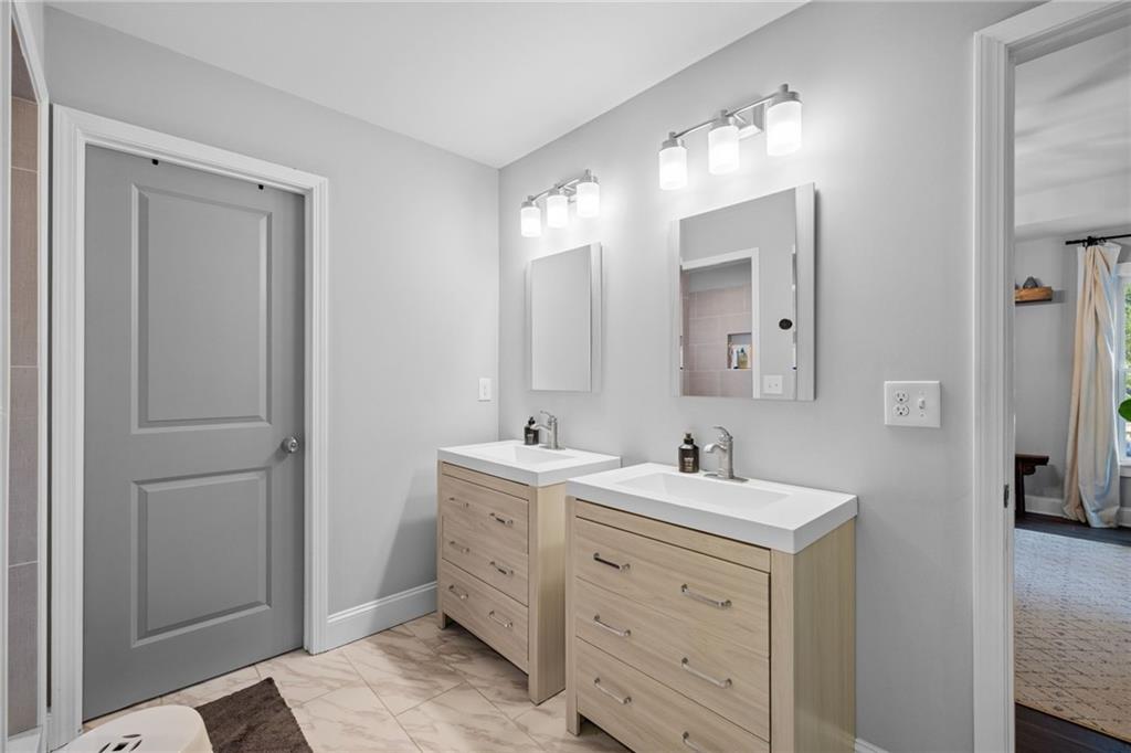 1450 Walker Street SE