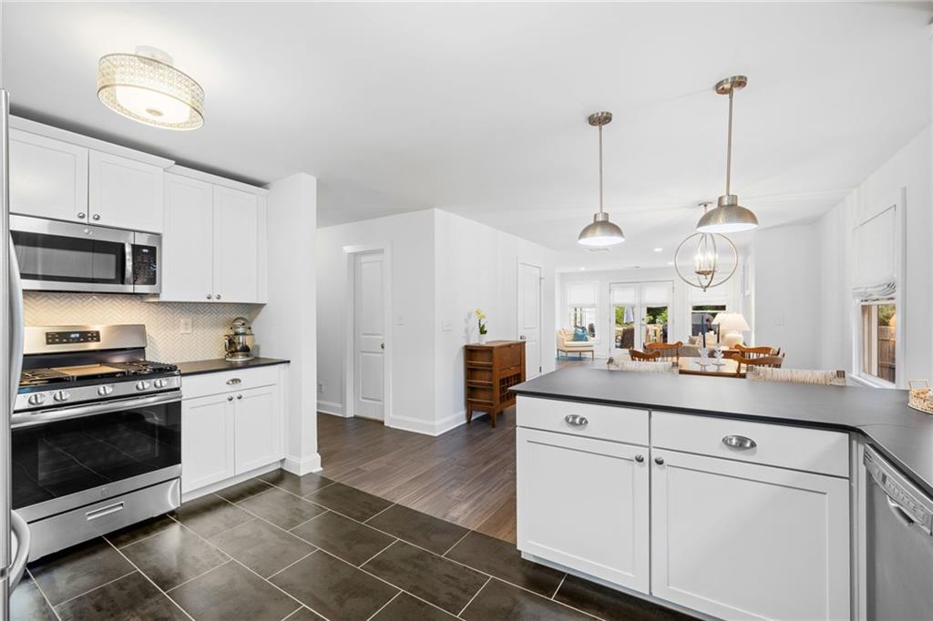 1450 Walker Street SE