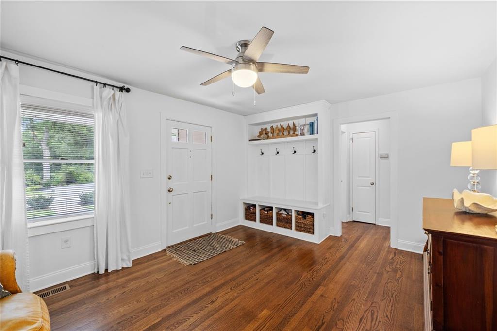 1450 Walker Street SE