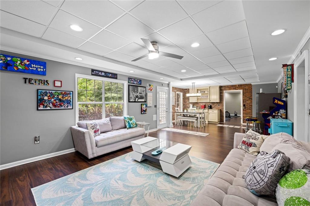 1567 Vine Leaf Drive