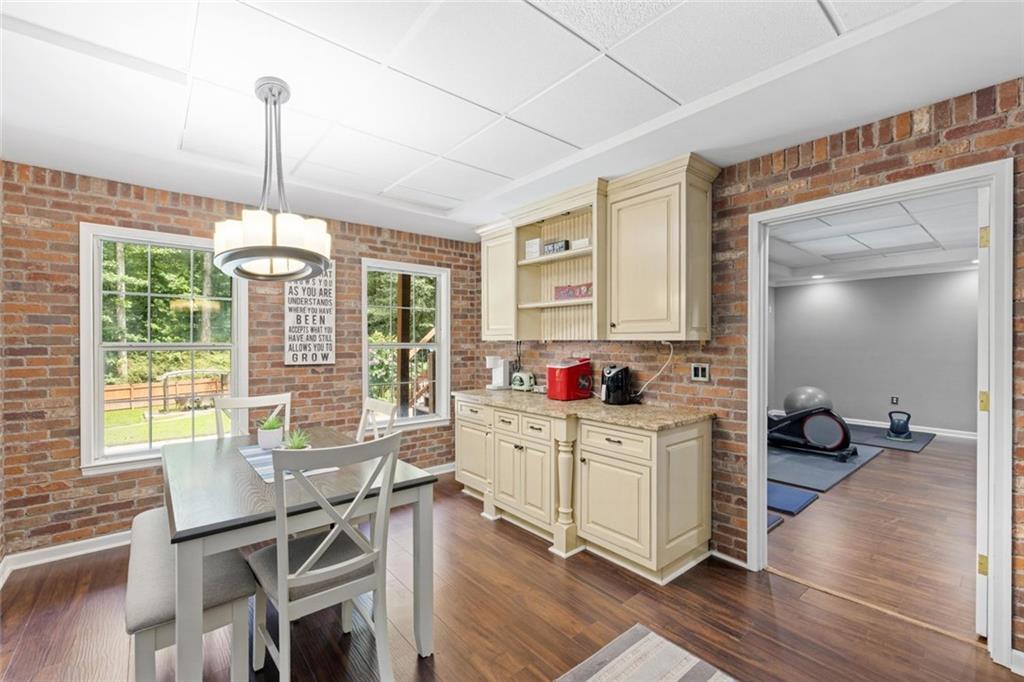 1567 Vine Leaf Drive