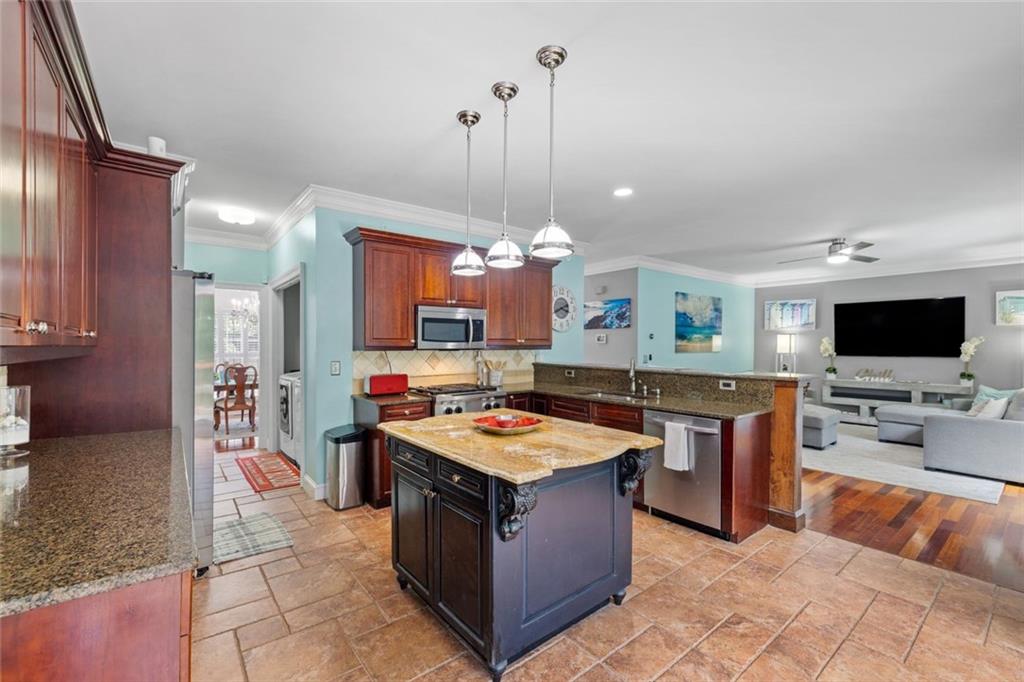 1567 Vine Leaf Drive