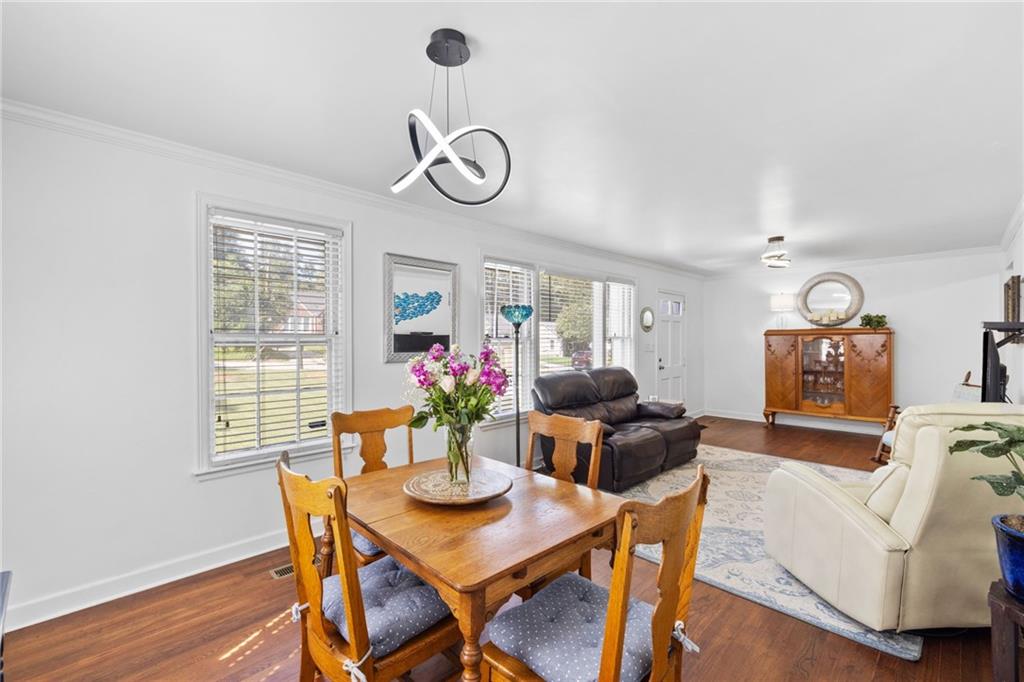 2427 Saint Patrick Street SE