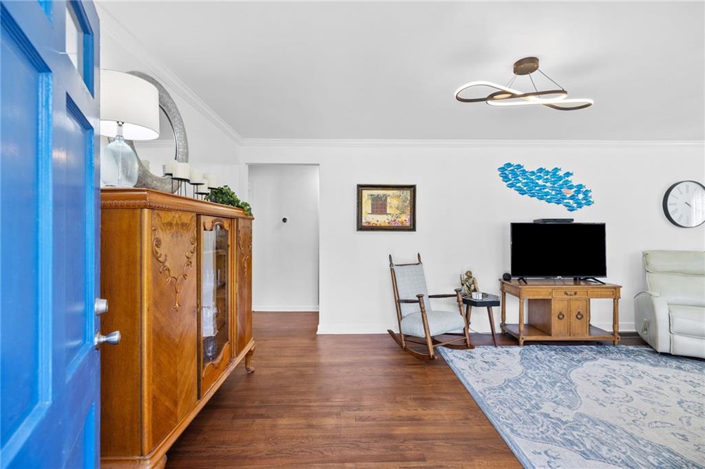 2427 Saint Patrick Street SE