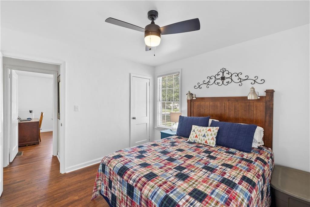 2427 Saint Patrick Street SE