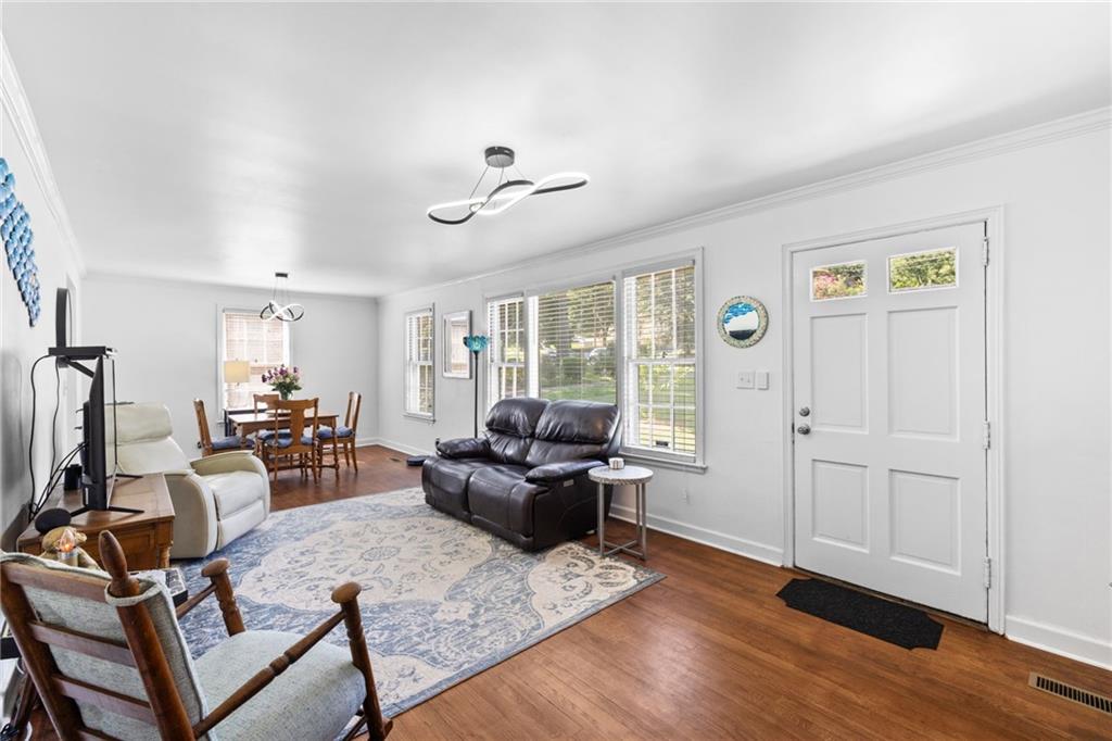 2427 Saint Patrick Street SE